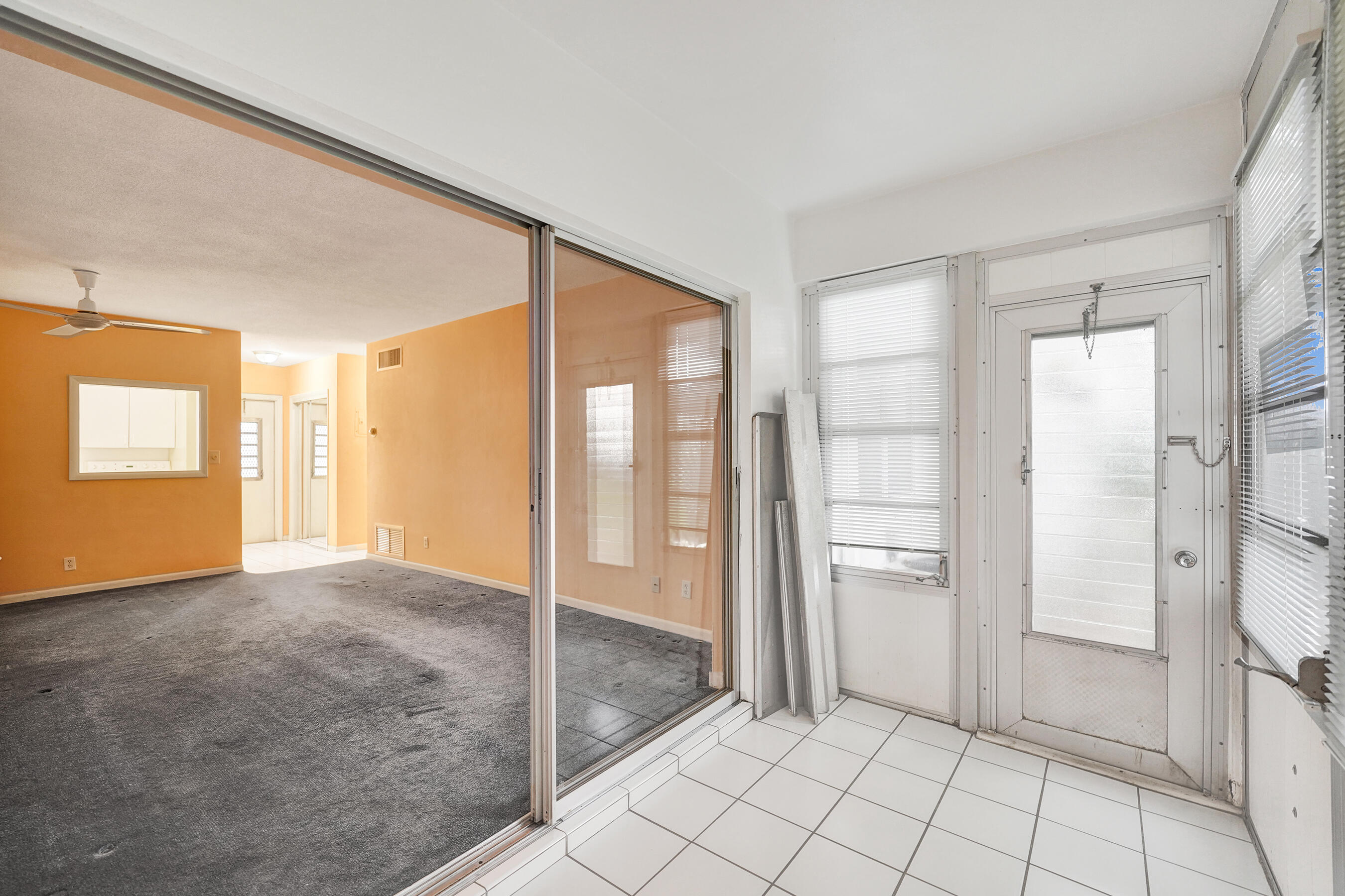 FAIRVIEW IV CONDO - Residential