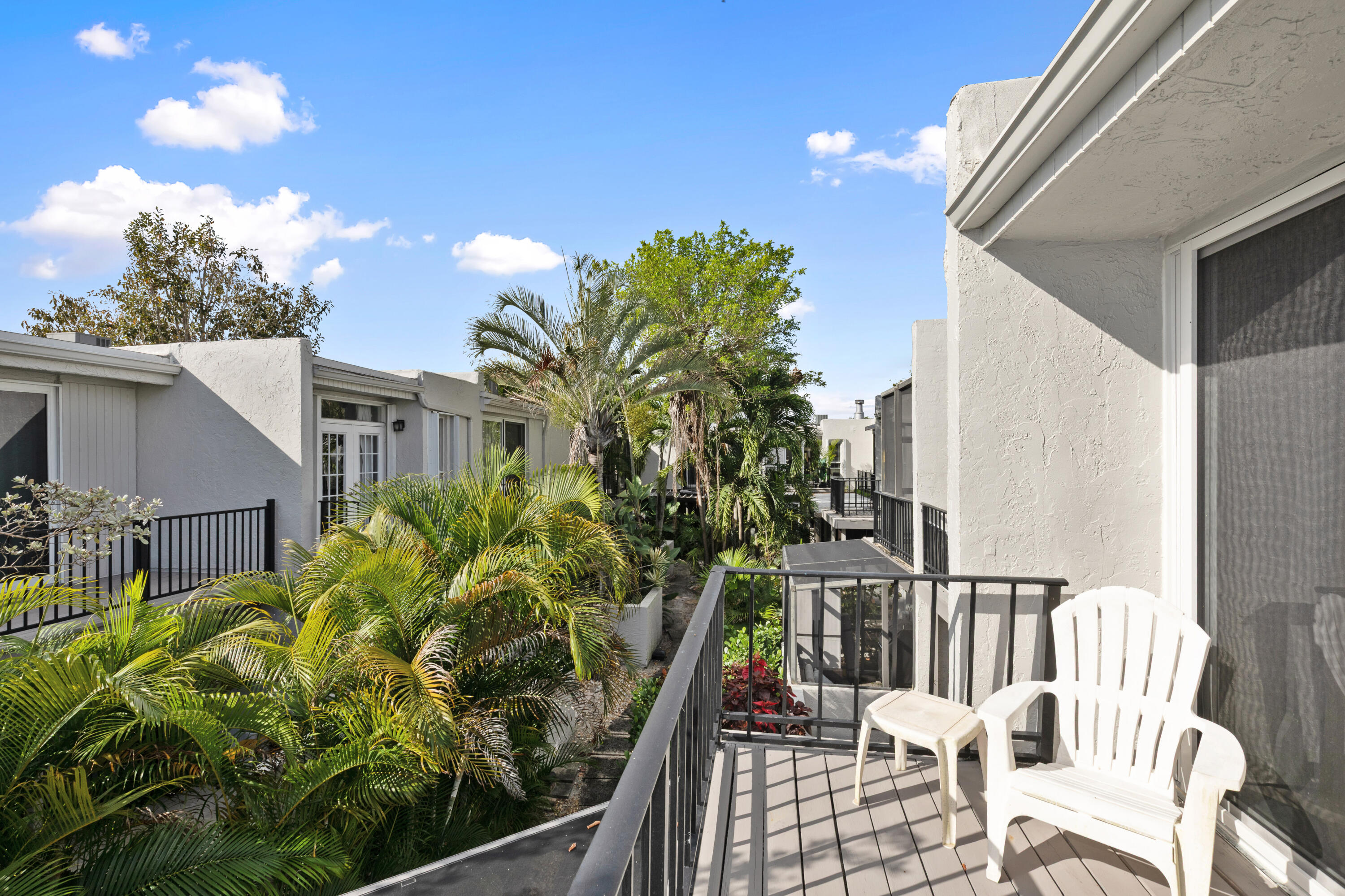 CYPRESS COVE CONDOMINIUM - Residential