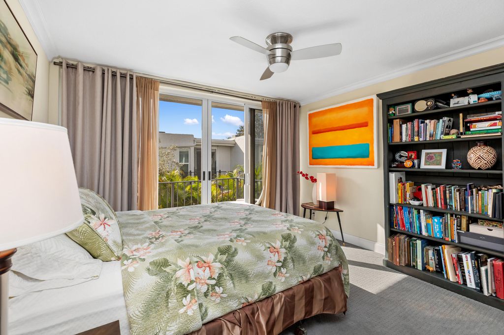 Photo of 660 Kensington Place #10a, Wilton Manors, FL 33305 (MLS # B26003045)