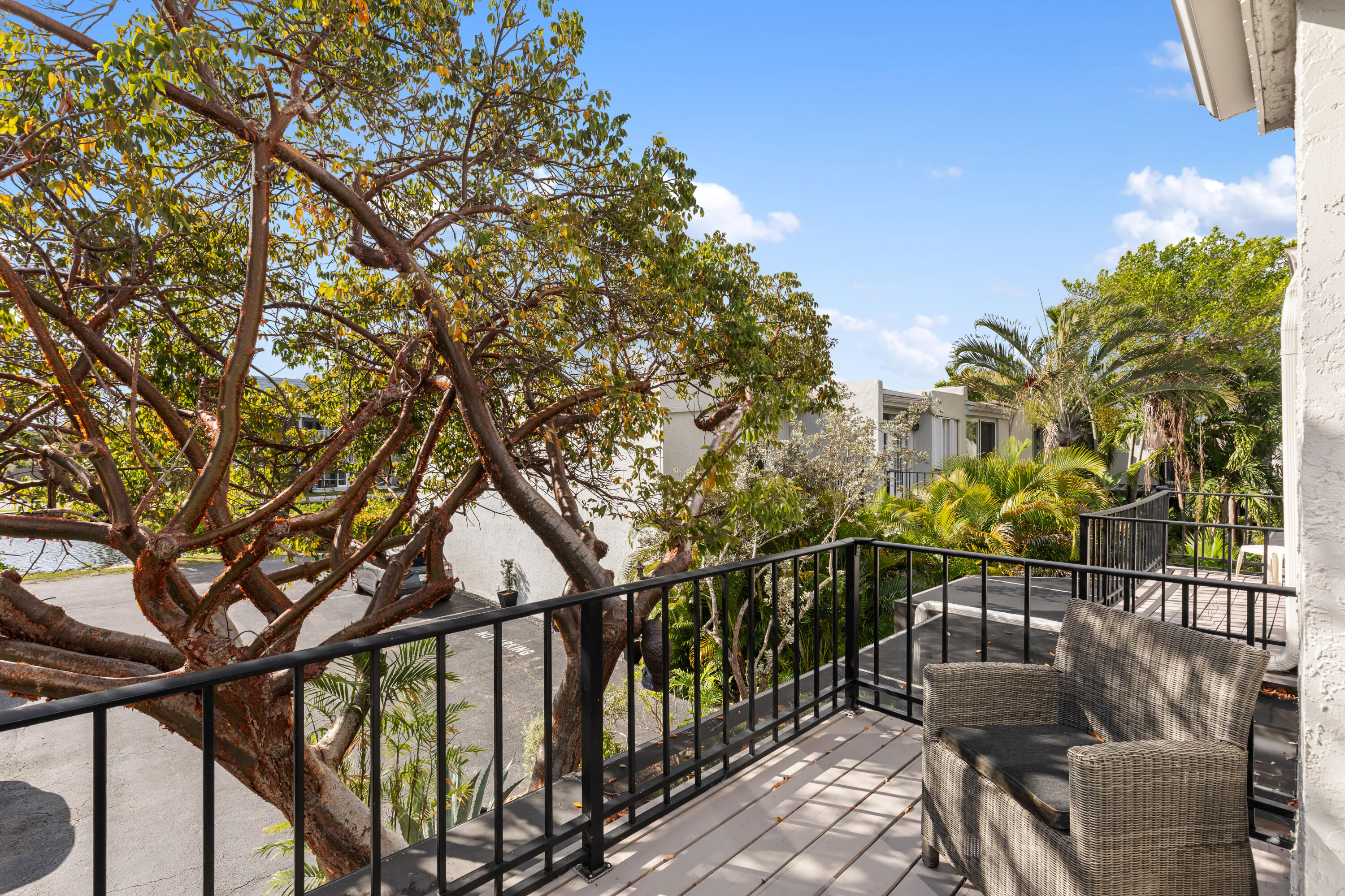 CYPRESS COVE CONDOMINIUM - Residential