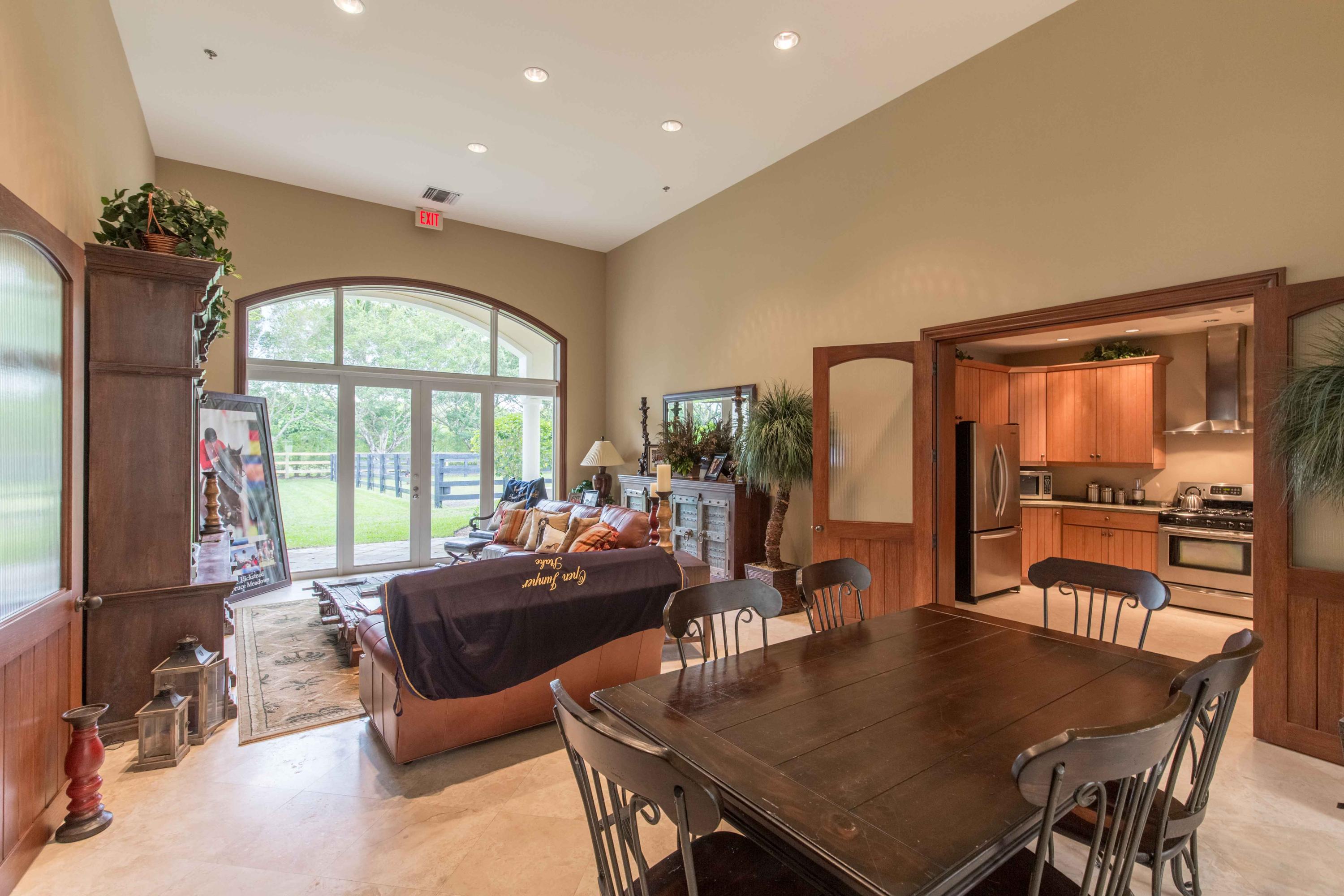 GRAND PRIX FARMS - Residential