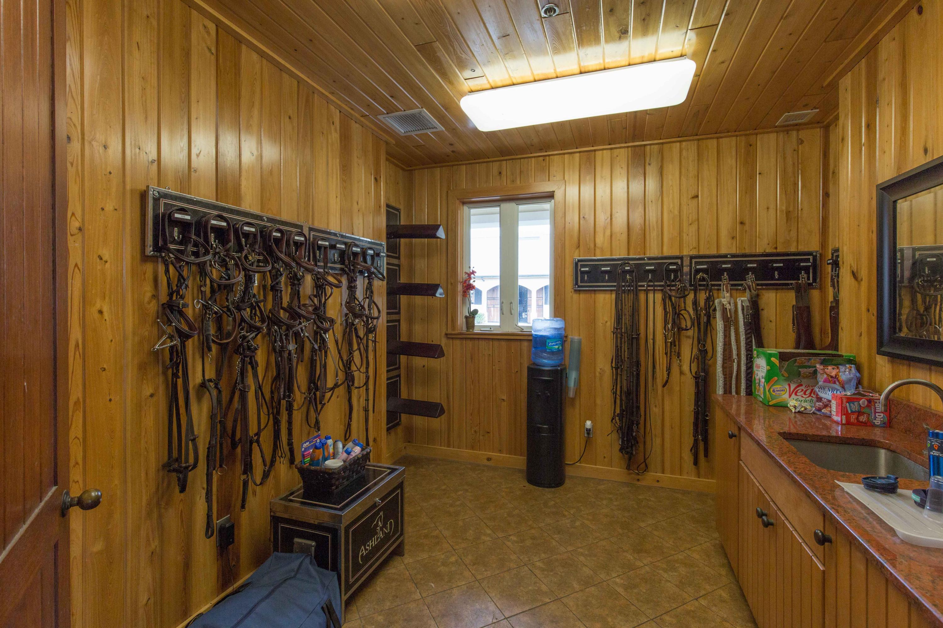 GRAND PRIX FARMS - Residential