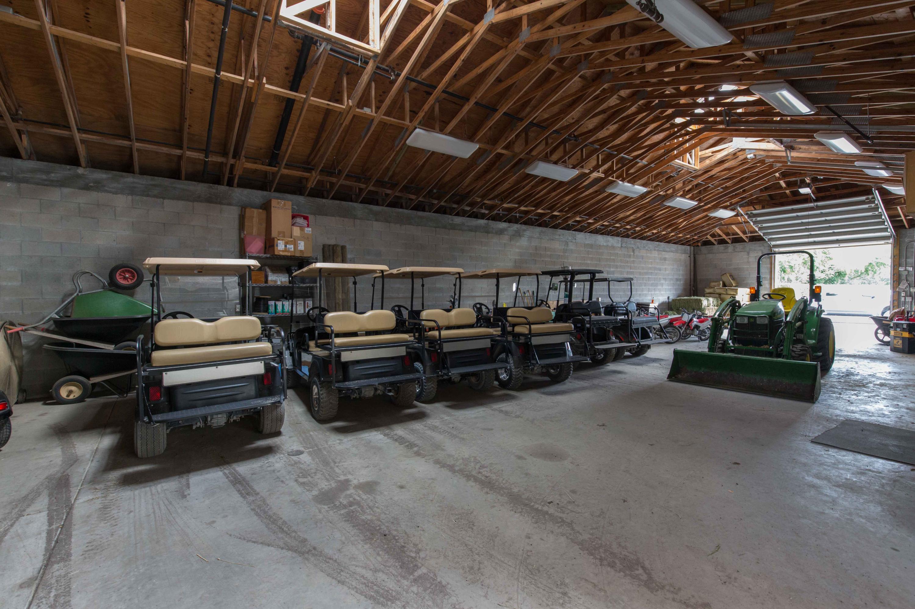 GRAND PRIX FARMS - Residential