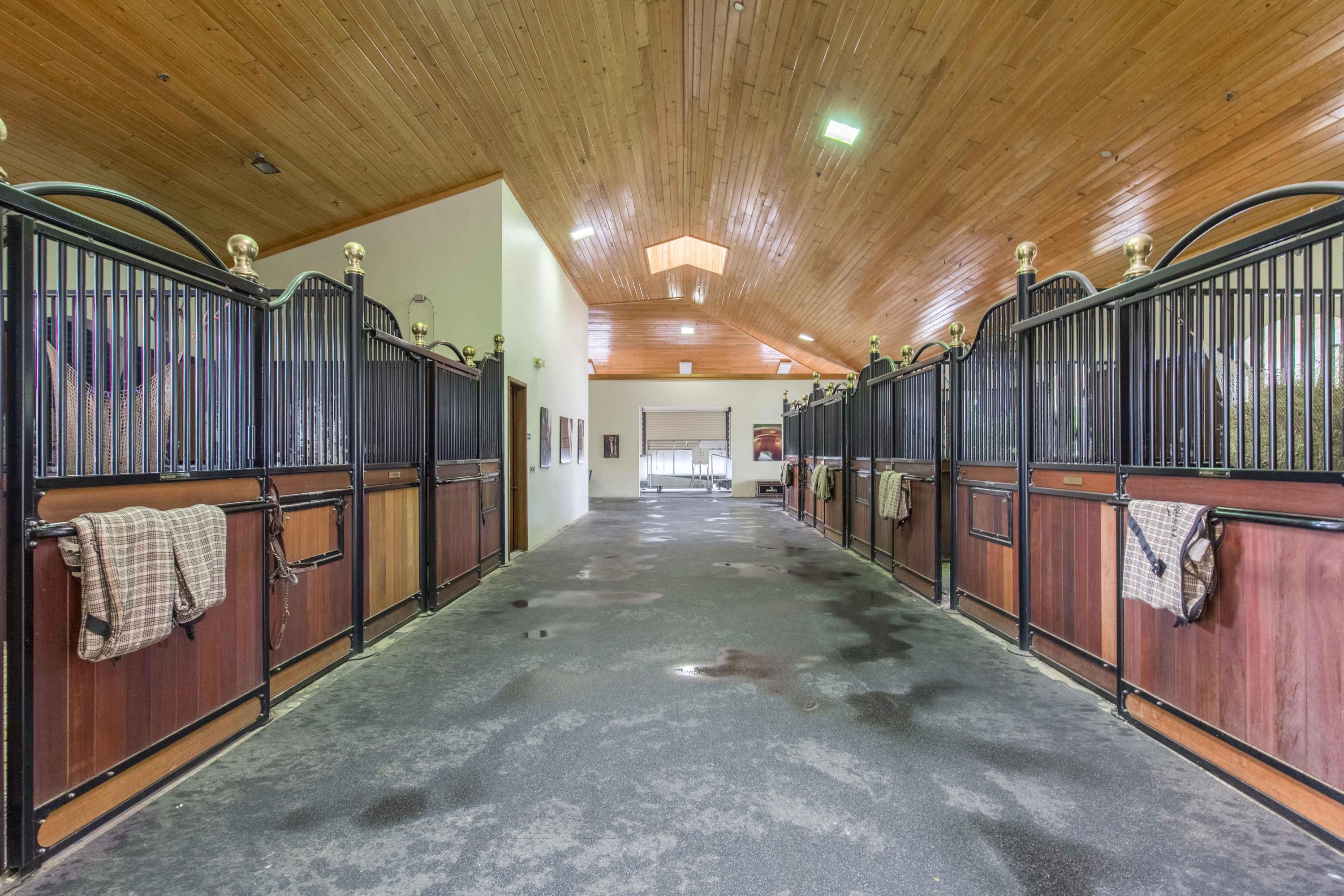 GRAND PRIX FARMS - Residential