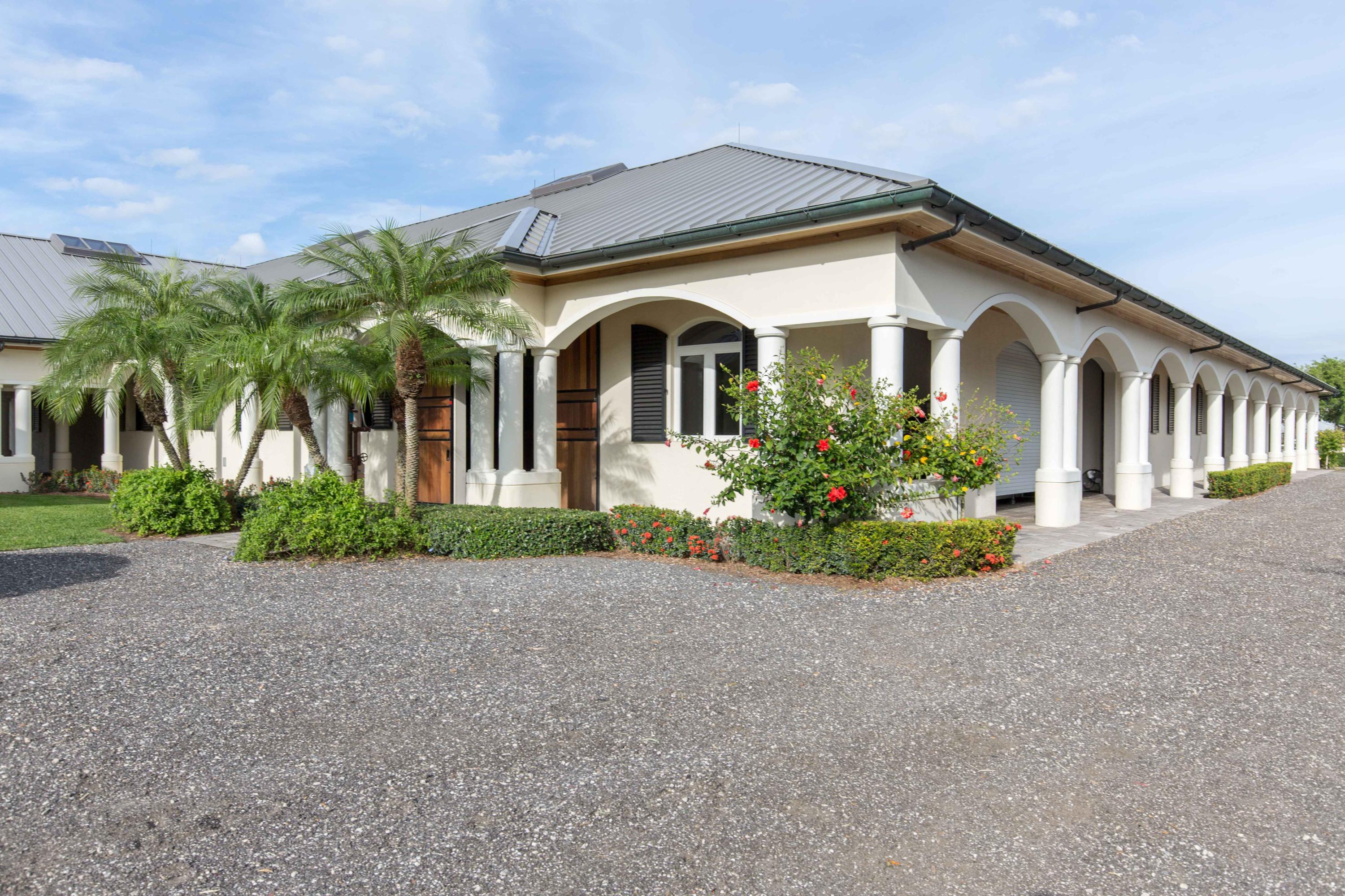 GRAND PRIX FARMS - Residential