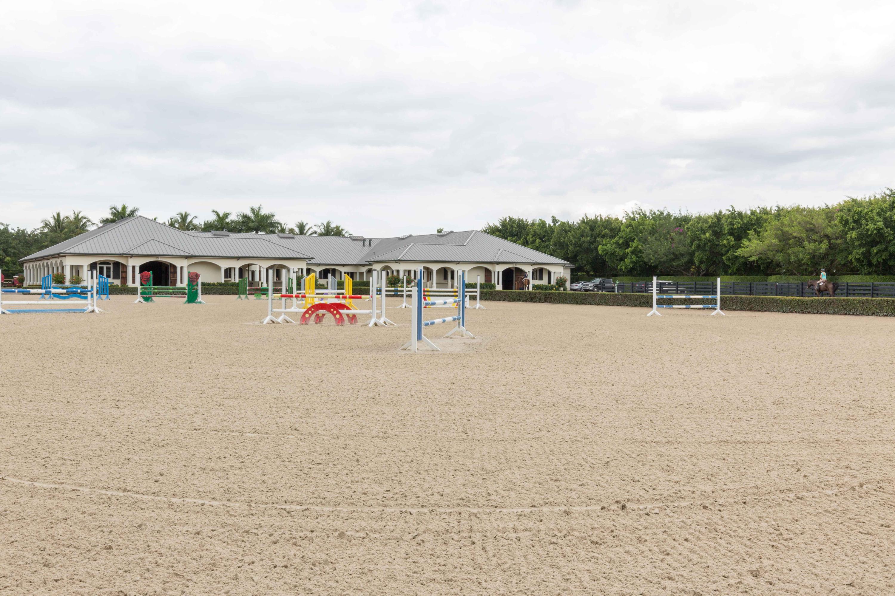 GRAND PRIX FARMS - Residential