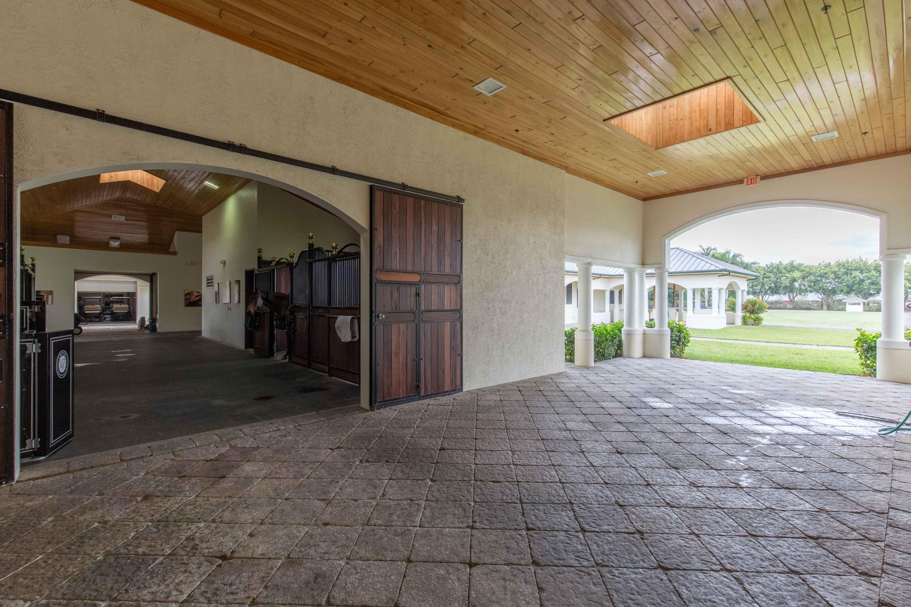 GRAND PRIX FARMS - Residential