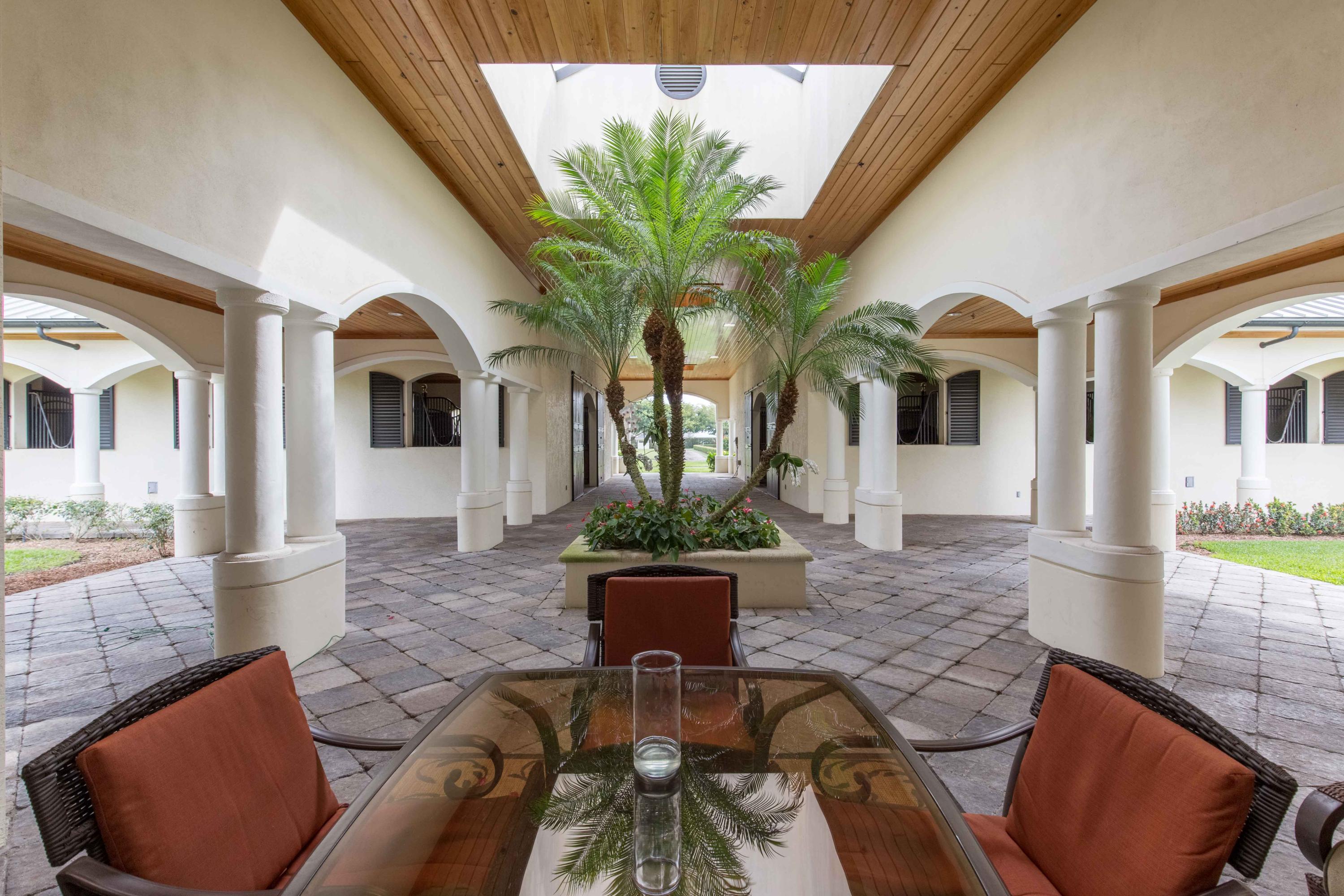 GRAND PRIX FARMS - Residential