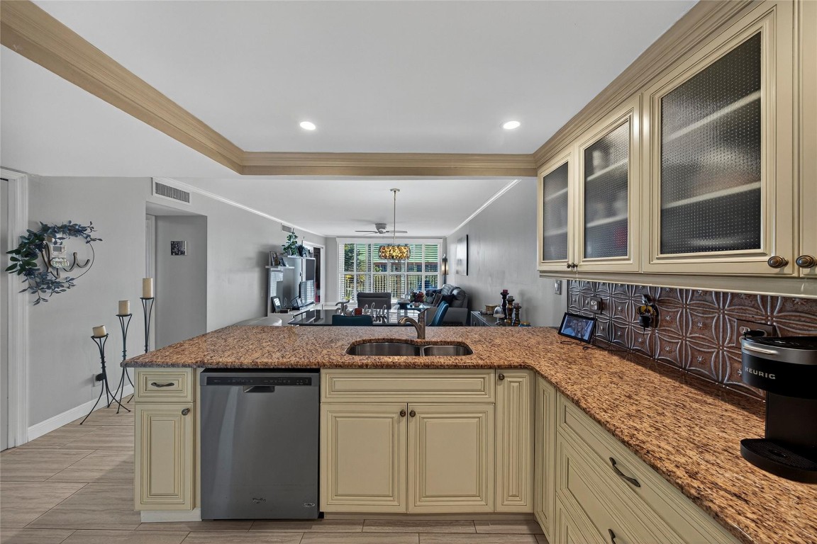 3150 NE 48th Court 410