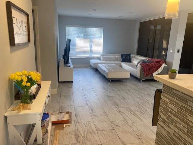 2581 Carambola Cir