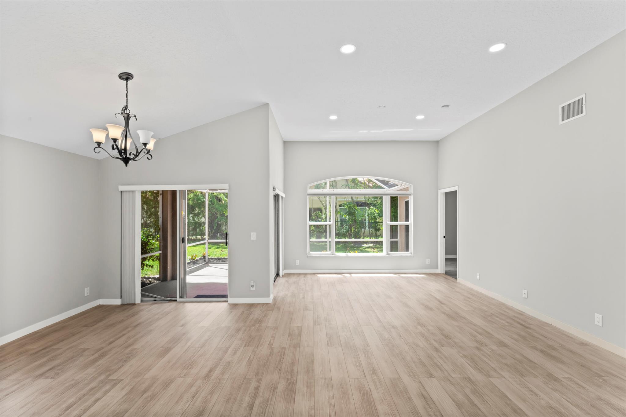 View photos, virtual tours, details... 2022 Bonisle Circle