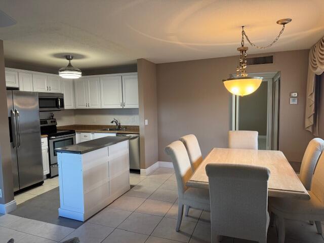 Location Location ! Don't miss the opportunity to live it this Resort Community Style - Walking distance from the Monaco Club House - Partially furnished 1 bedroom 1.5 bathroom all tiled - It has beens renovated a couple of years and in excellent condition - AC 6 years old and Water tank 1 year