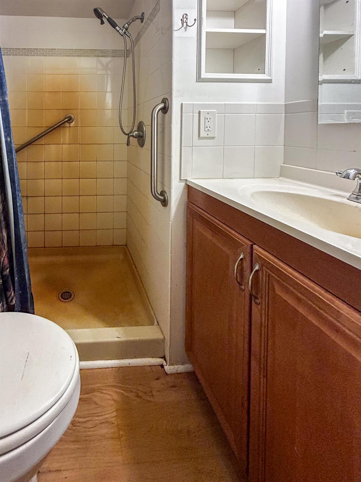 BROWNING'S - Residential