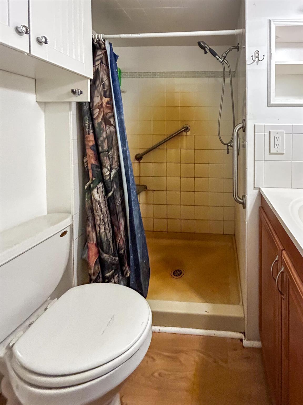 BROWNING'S - Residential