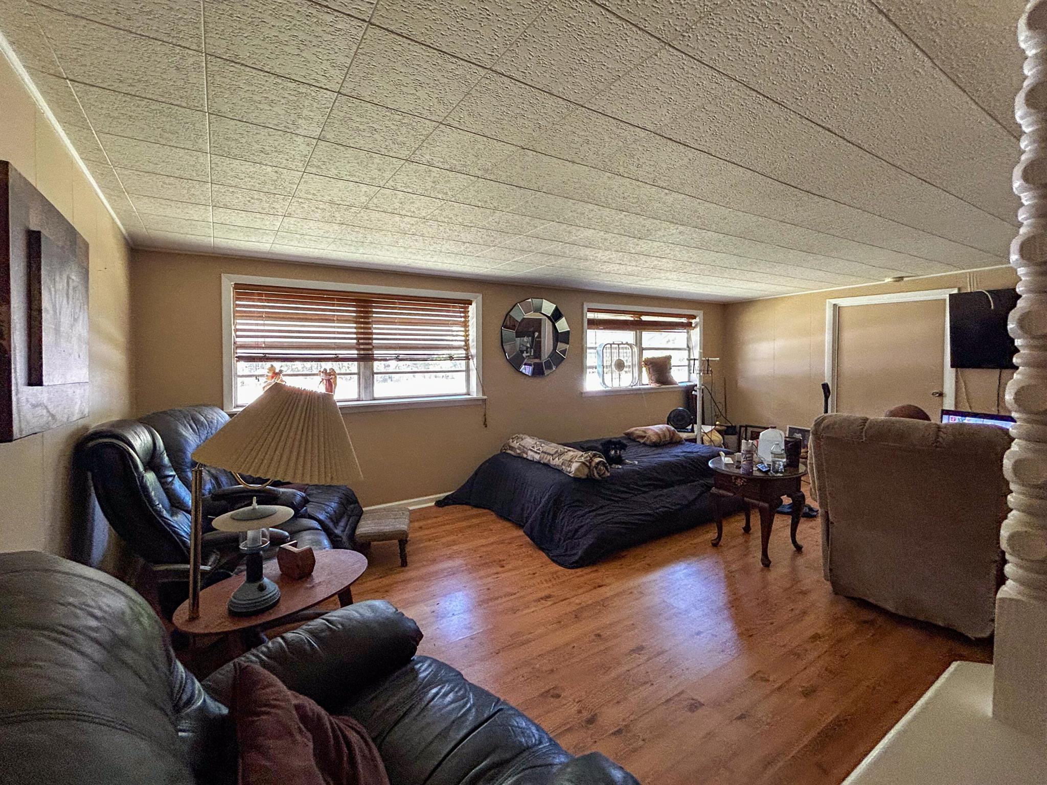 BROWNING'S - Residential