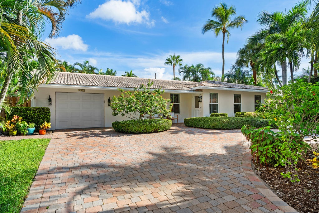 Photo of 2641 NE 52nd Street, Lighthouse Point, FL 33064 (MLS # B26072602)