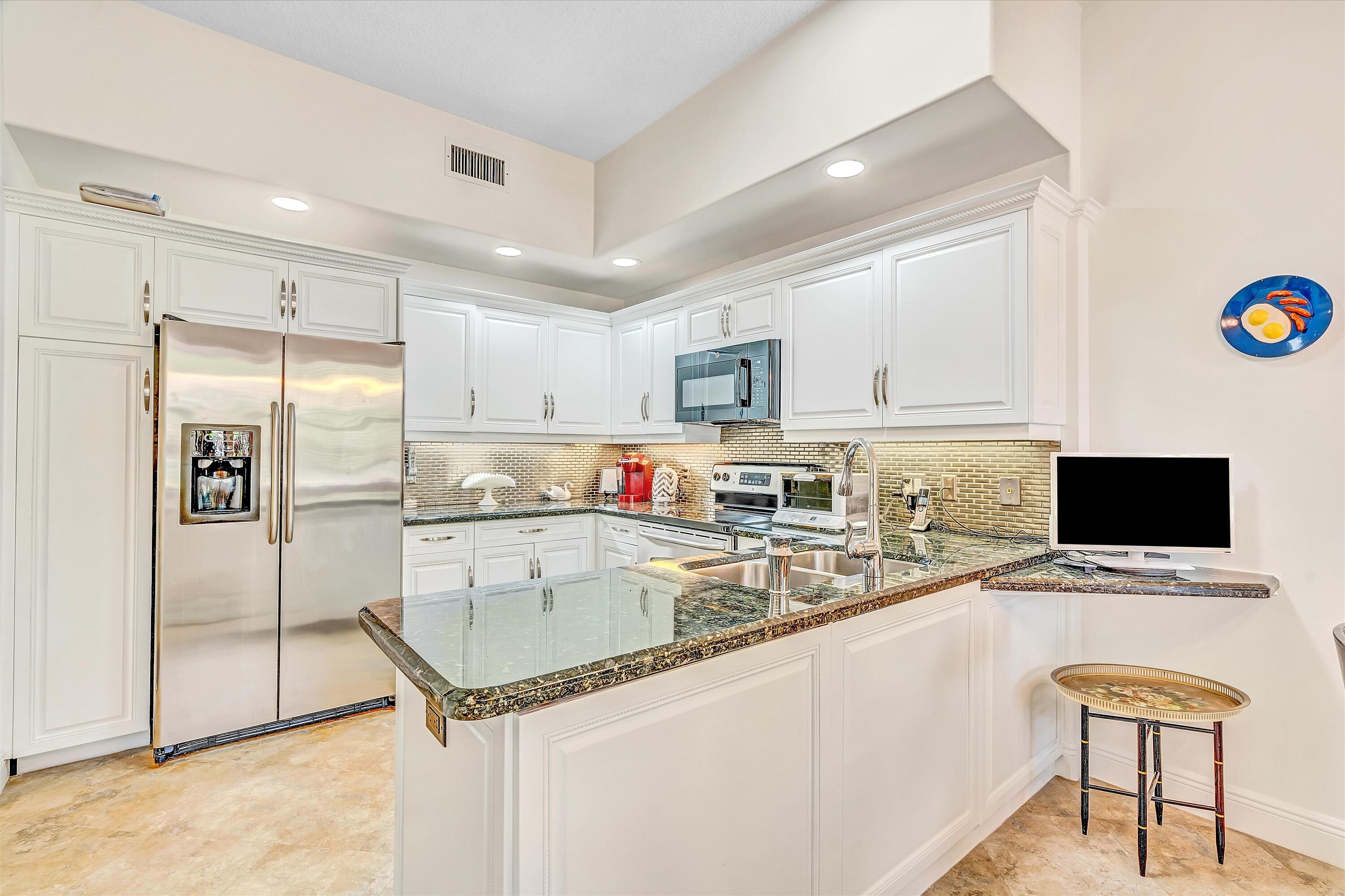 CYPRESS ISLE / POLO CLUB - Residential