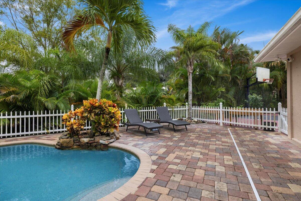 INDIAN OAKS SUBDIVISION - Residential