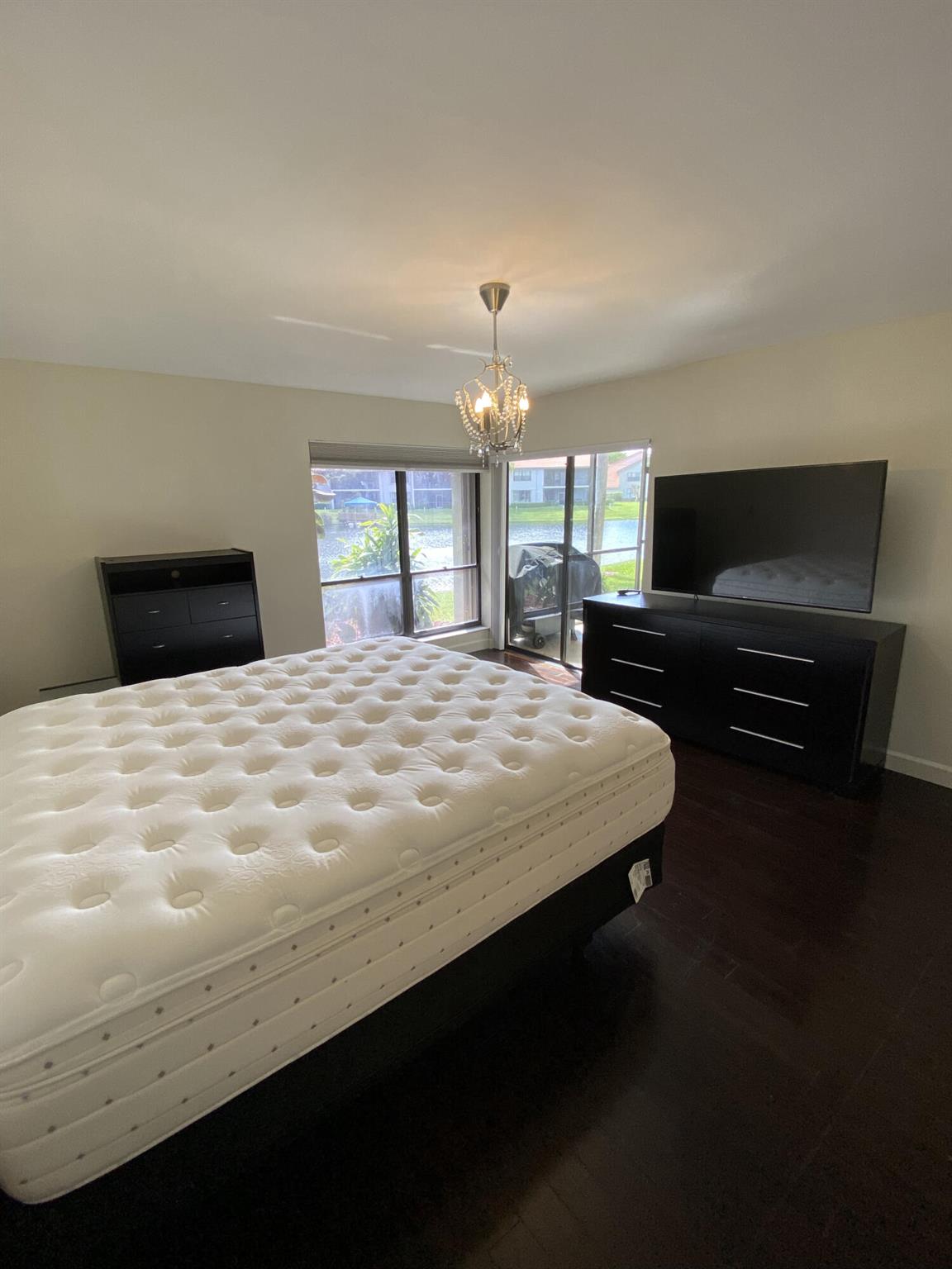 COACH HOUSES OF TOWN PLAC - Residential Lease