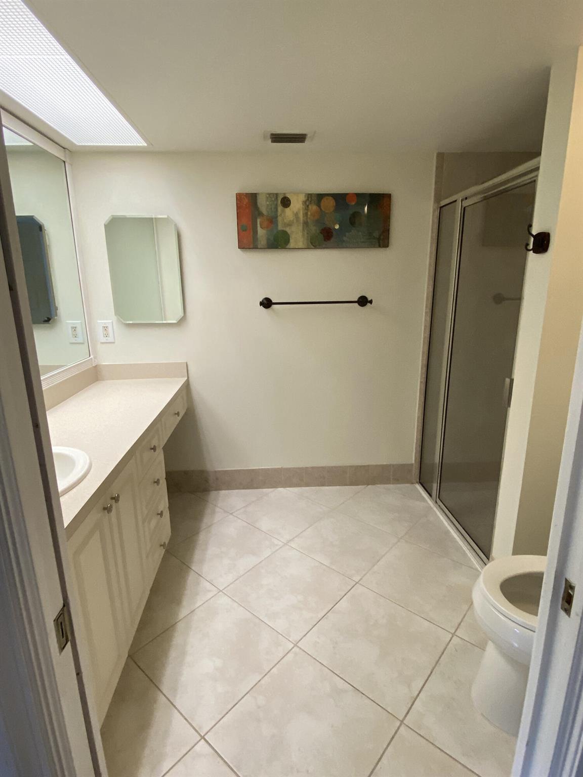 COACH HOUSES OF TOWN PLAC - Residential Lease