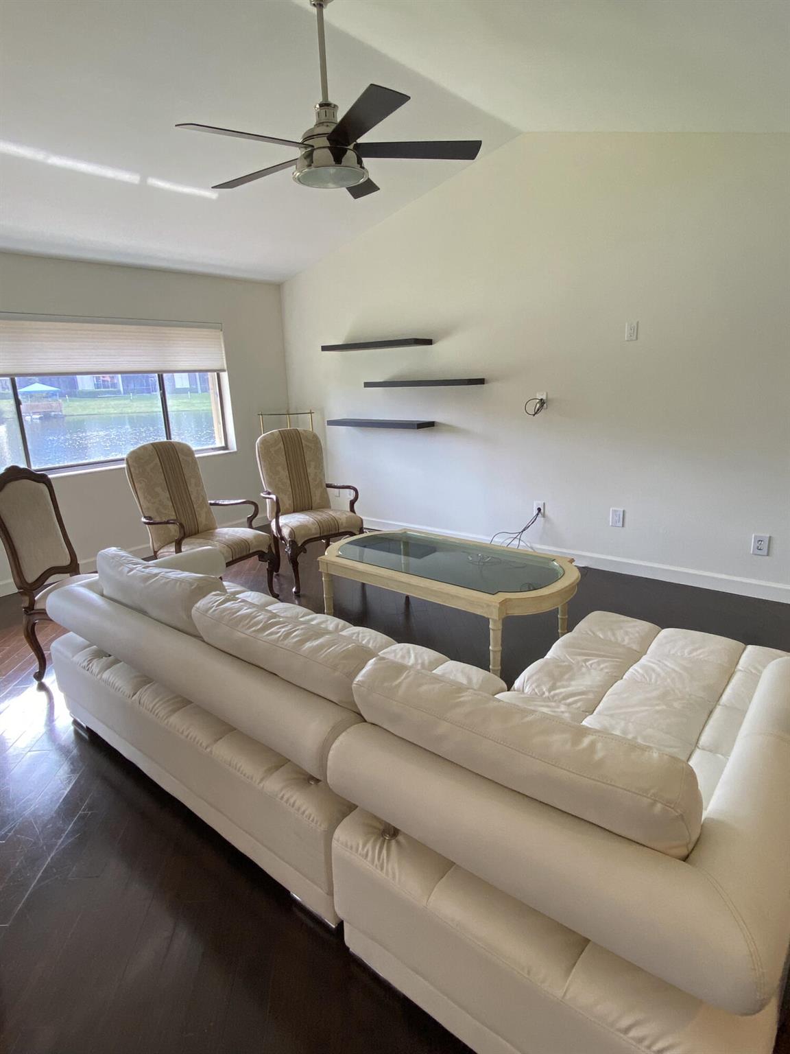 COACH HOUSES OF TOWN PLAC - Residential Lease