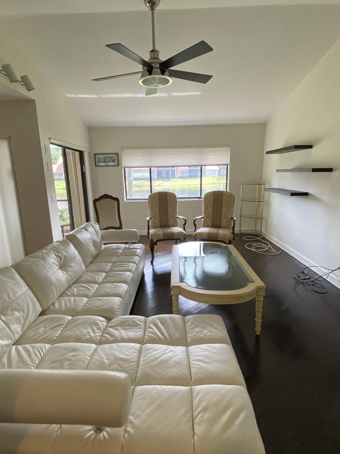 COACH HOUSES OF TOWN PLAC - Residential Lease