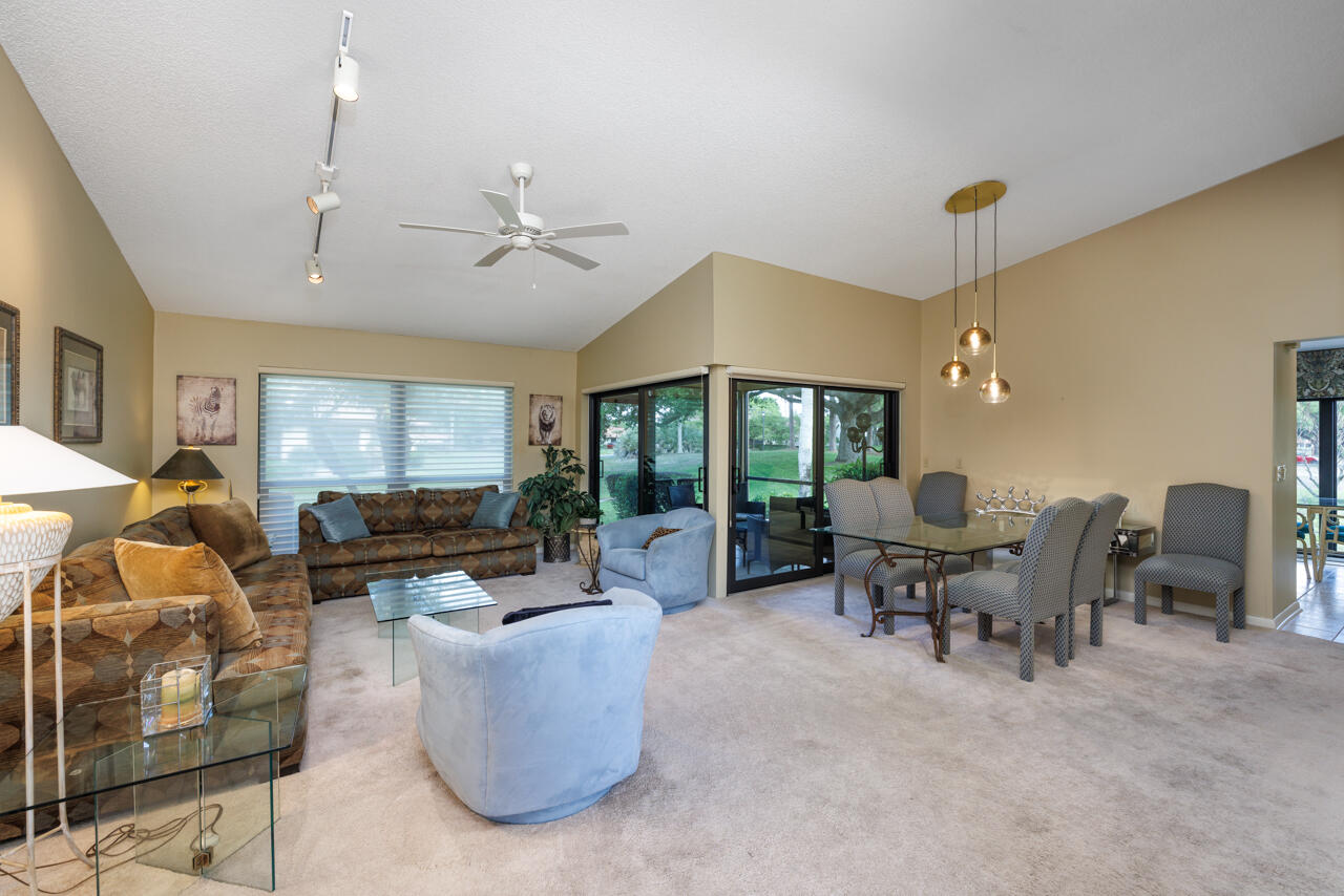 QUAIL MEADOW AT MARTIN DOWNS (AKA MARTIN DOWNS PLA - Residential