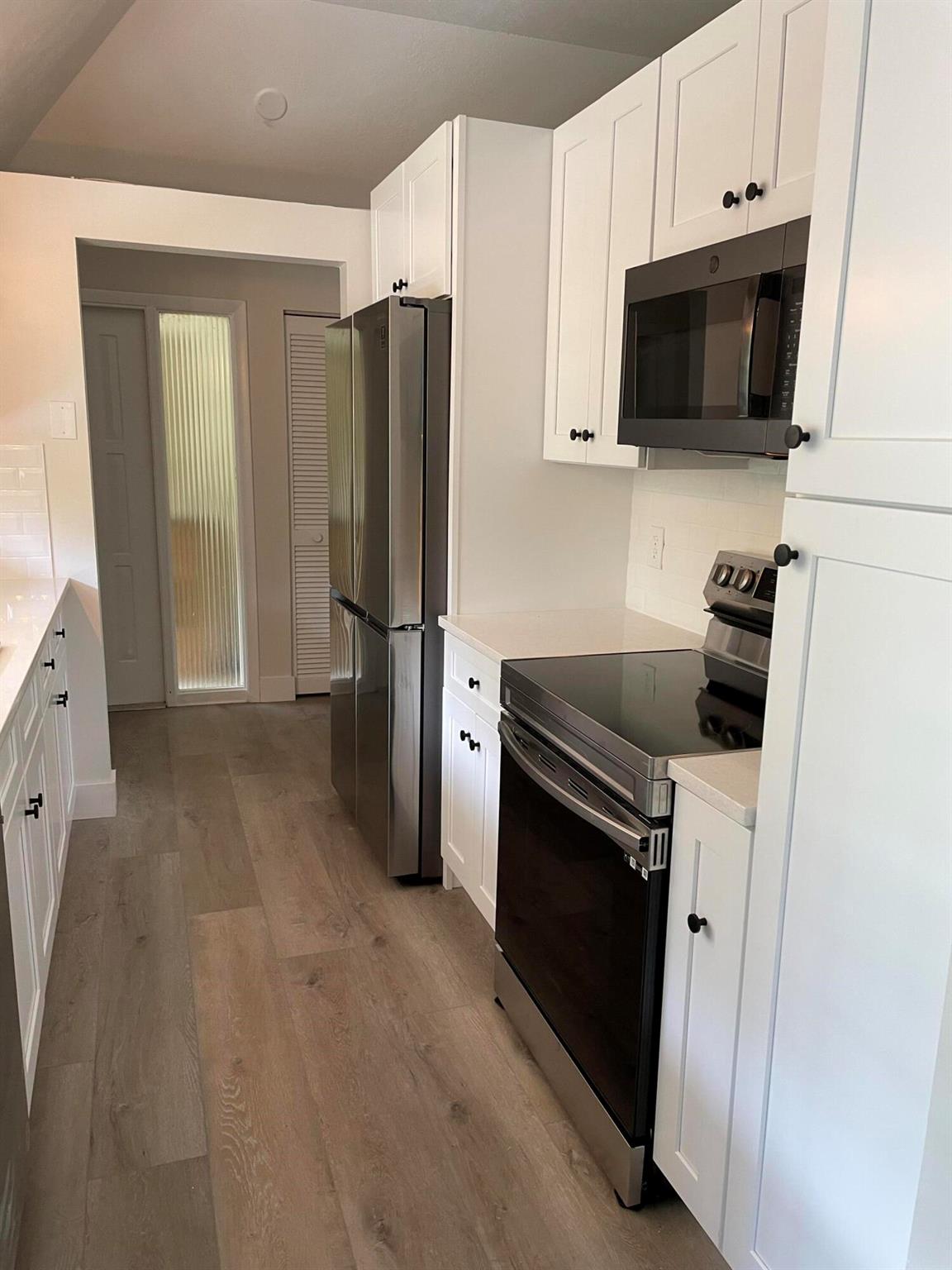 INDIAN CREEK PH IV-A - Residential Lease