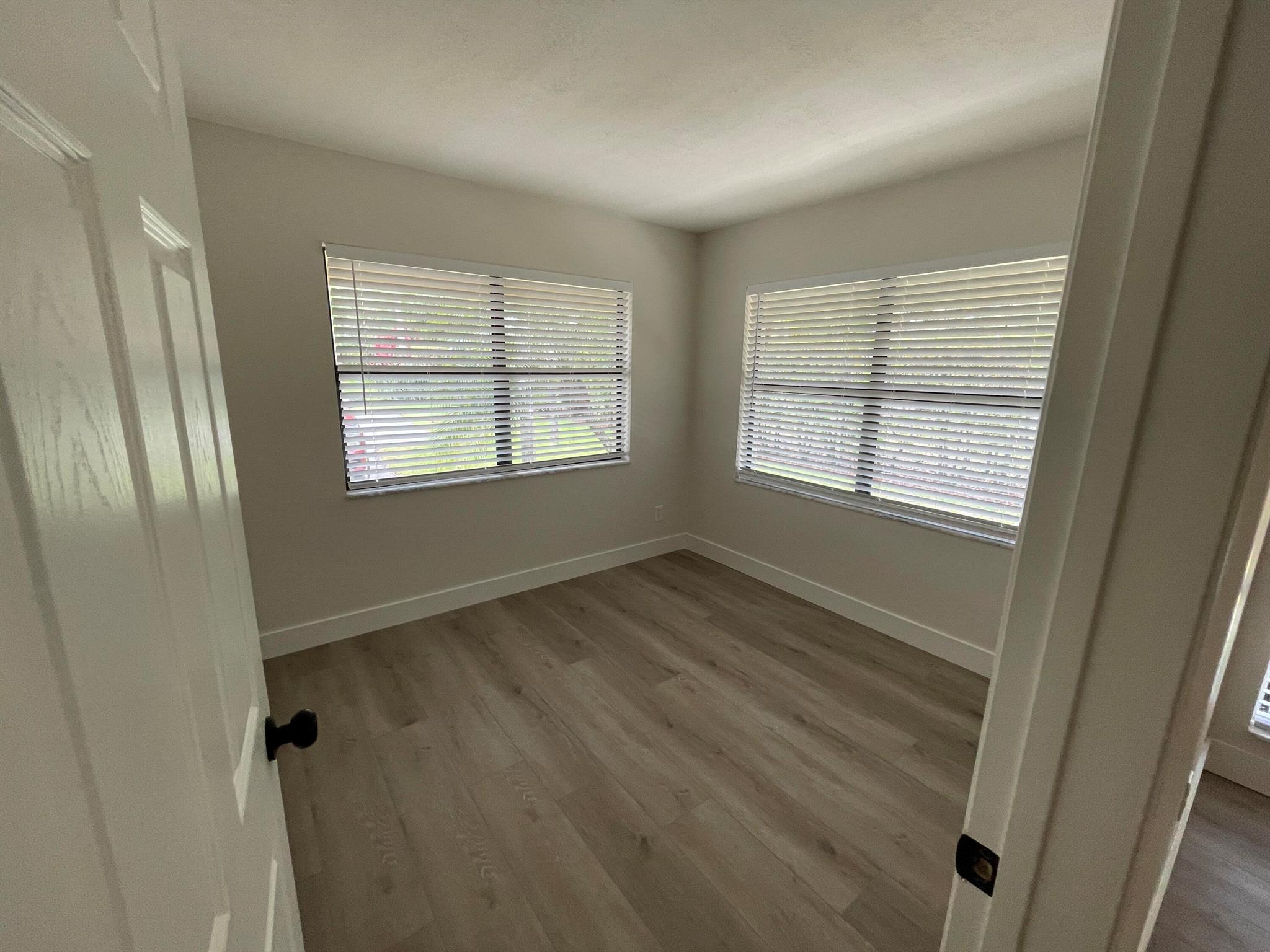 INDIAN CREEK PH IV-A - Residential Lease