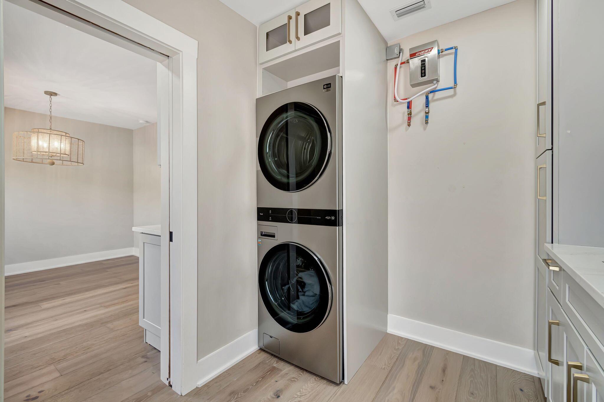 HIGH POINT - Residential