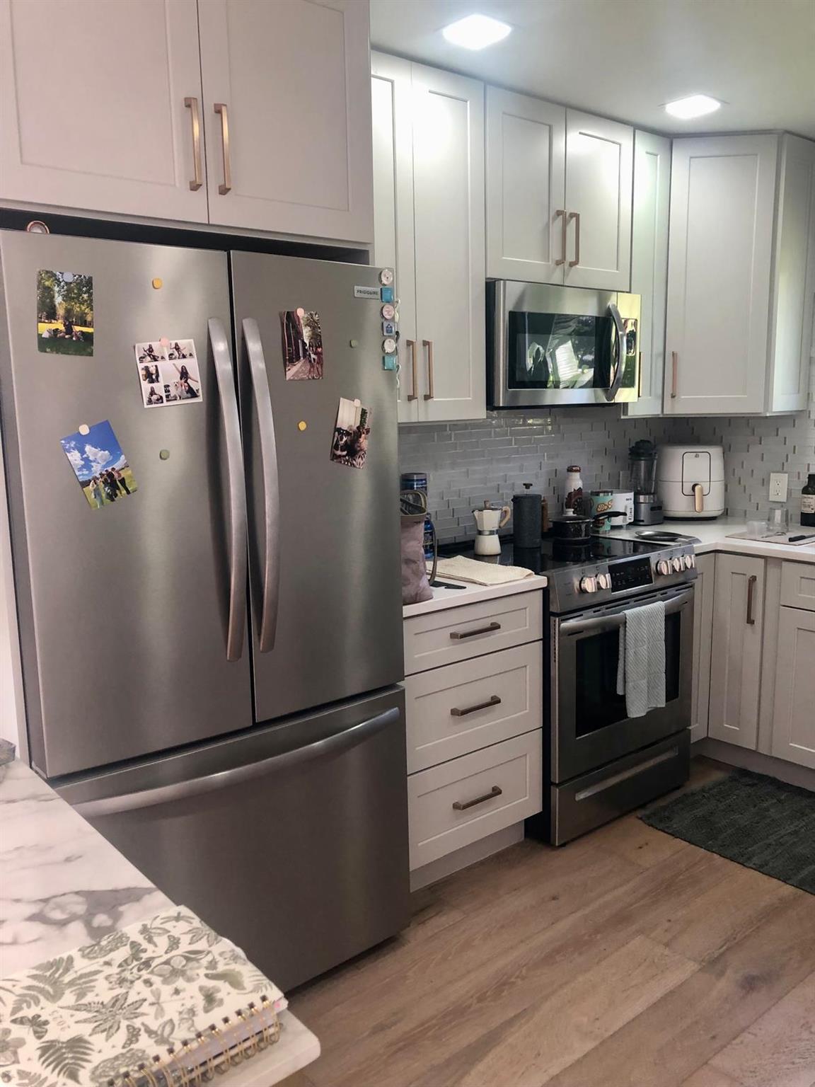 HIGH POINT - Residential