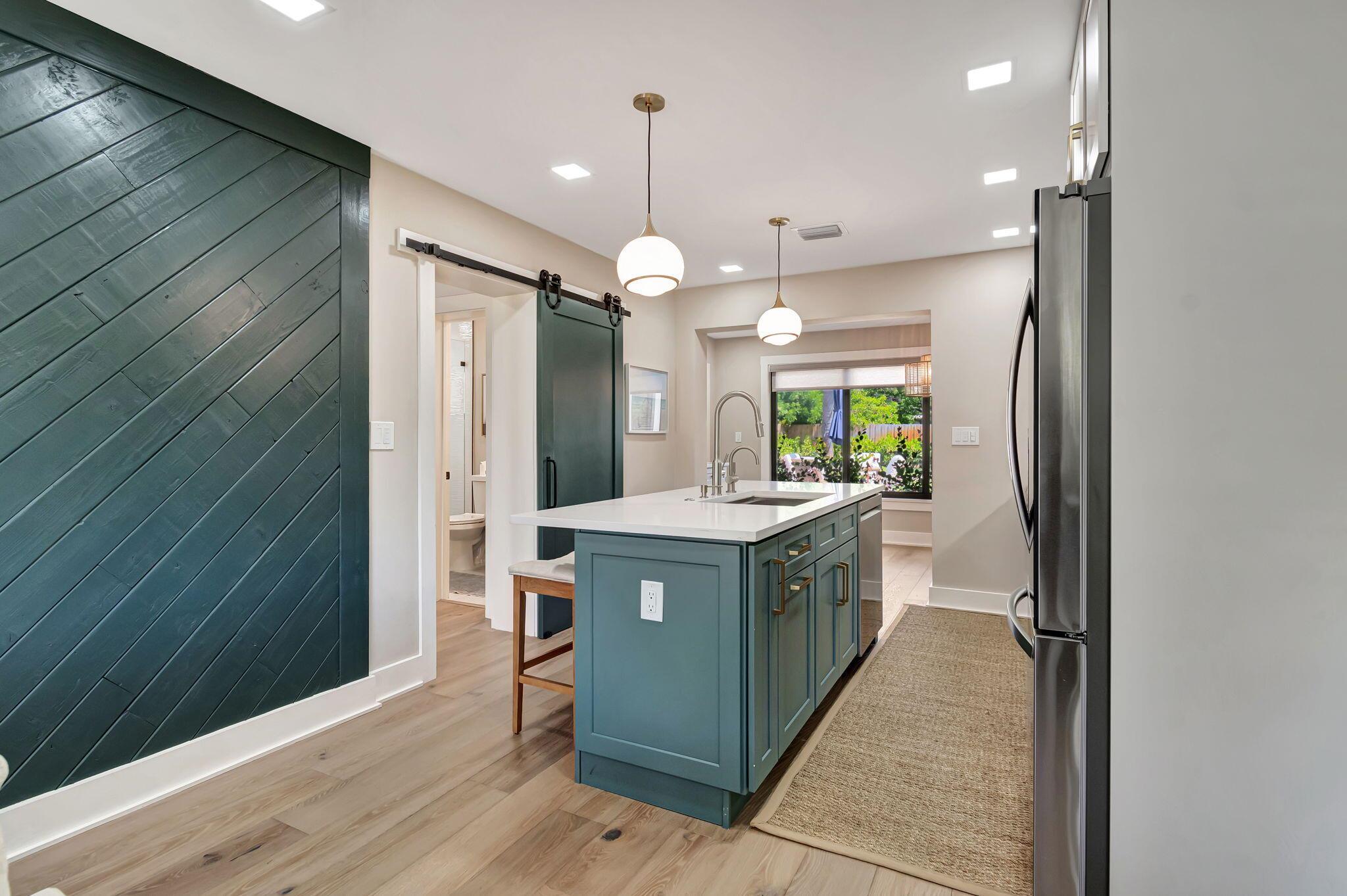 HIGH POINT - Residential