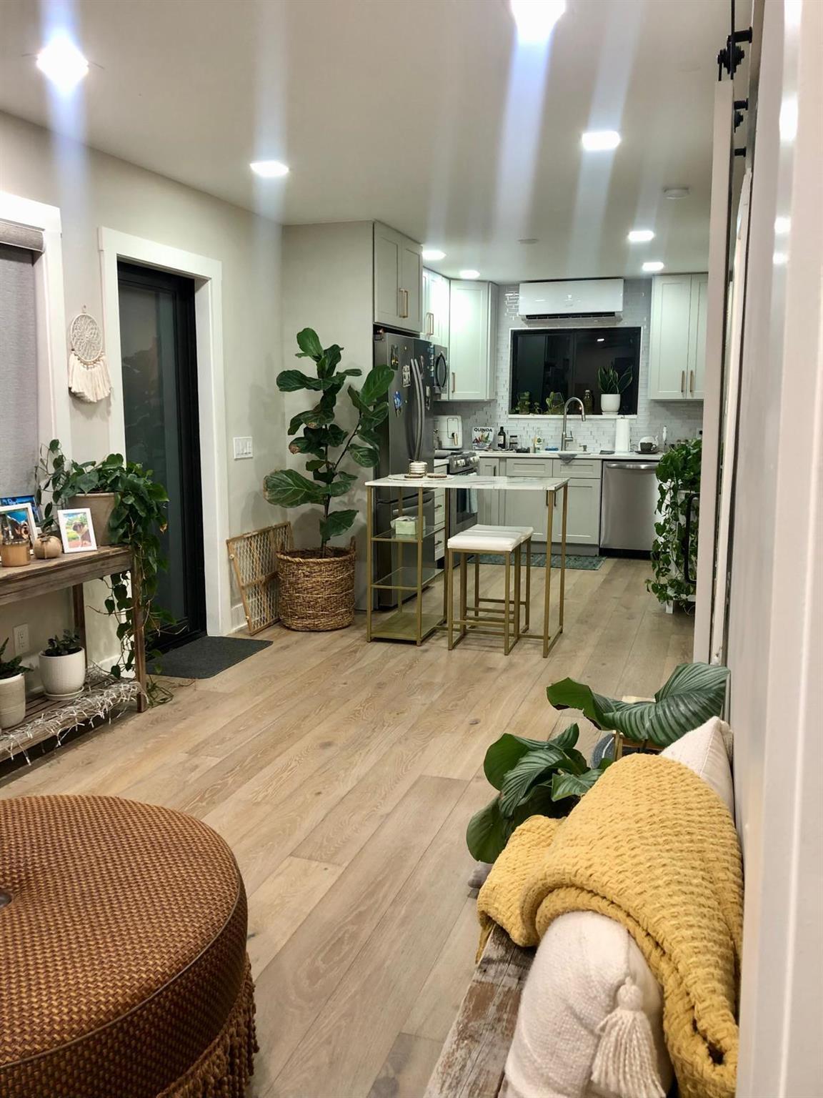 HIGH POINT - Residential