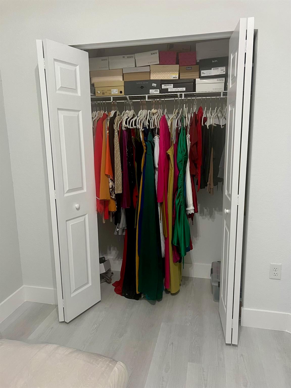 BAY WIND/DOMIICA & ELEUTH - Residential