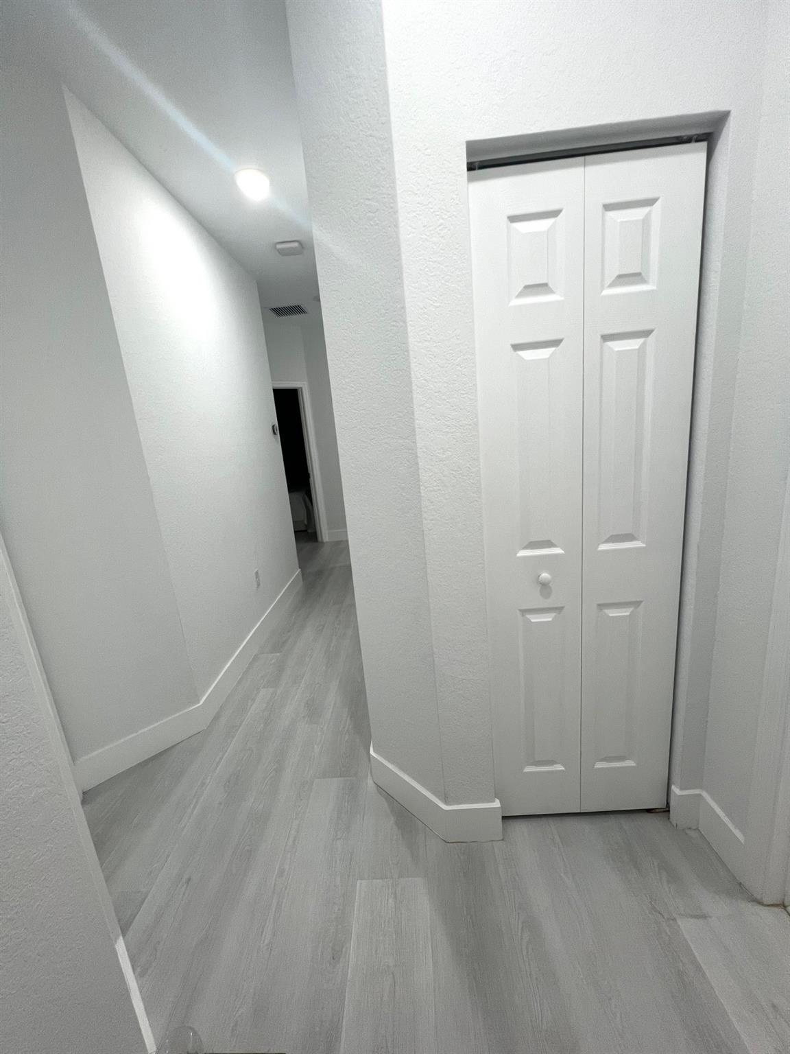 BAY WIND/DOMIICA & ELEUTH - Residential