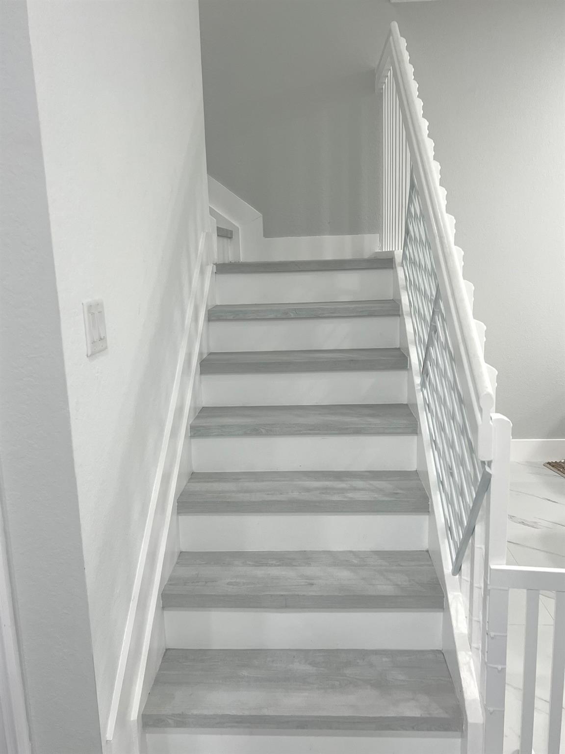 BAY WIND/DOMIICA & ELEUTH - Residential