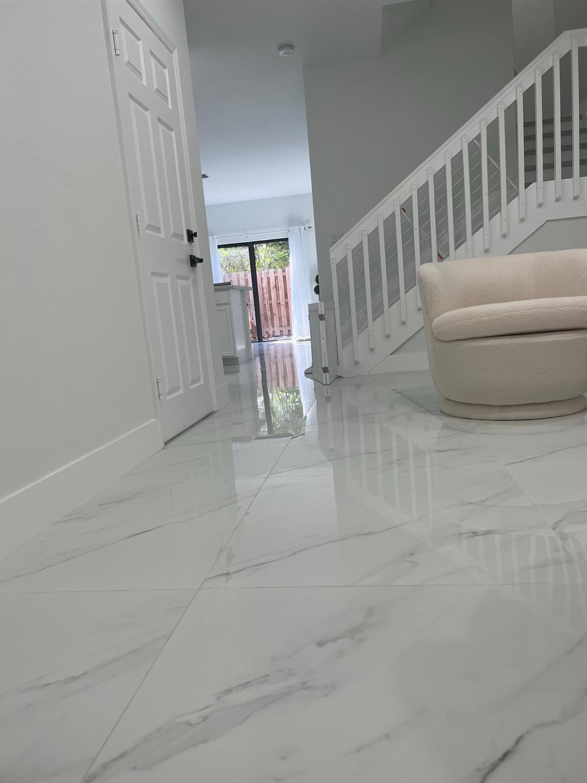 BAY WIND/DOMIICA & ELEUTH - Residential