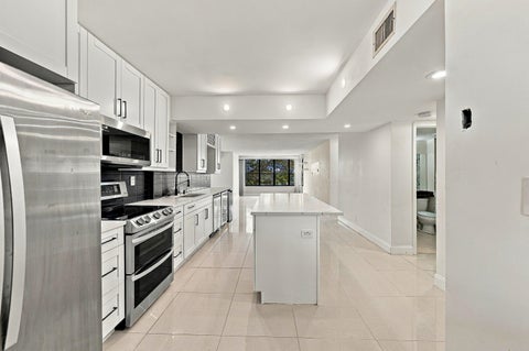 Tiny photo for 2768 CARAMBOLA Circle S #302, Coconut Creek, FL 33066 (MLS # B26090824)