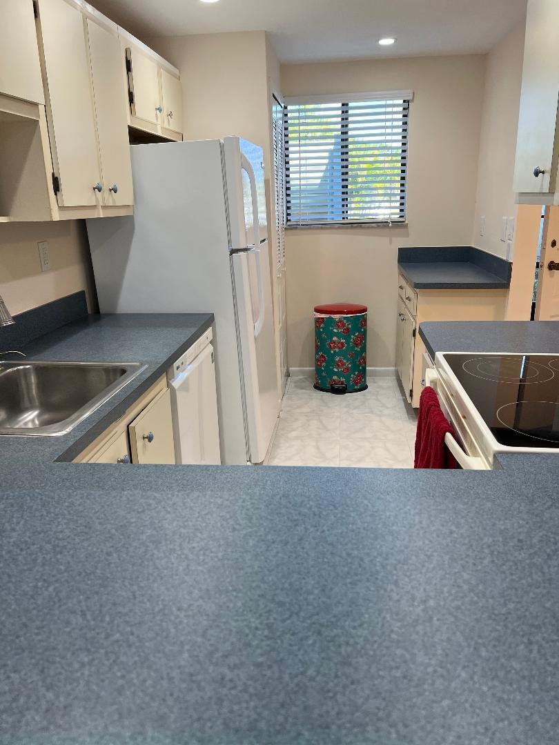 MILES GRANT CONDO - Residential Lease