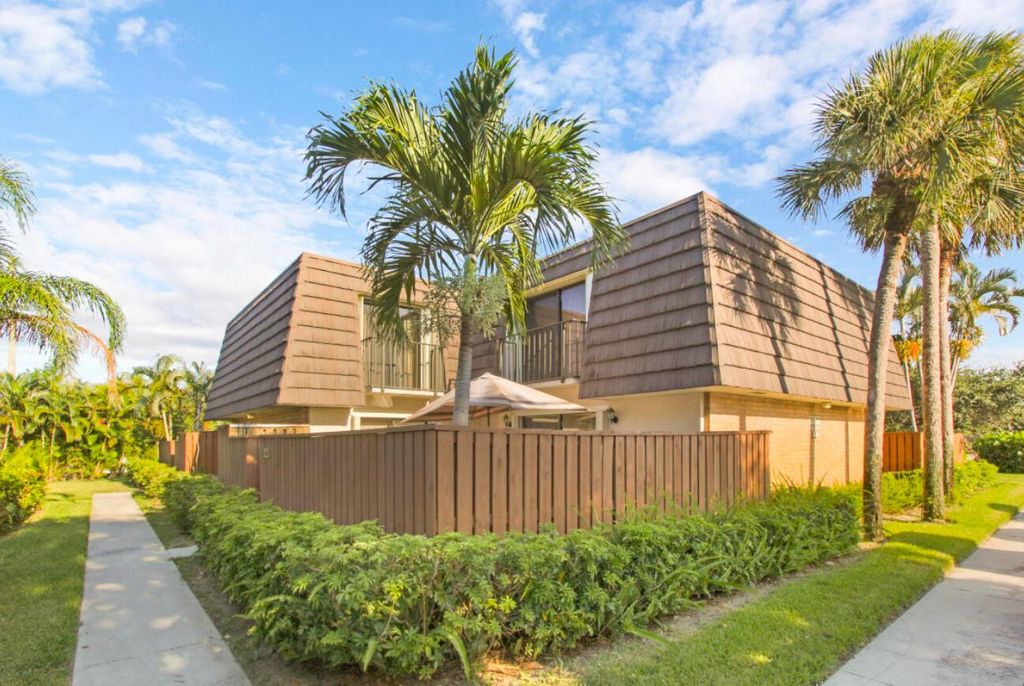 Photo of 1909 19th Court #33a, Jupiter, FL 33477 (MLS # R11121826)