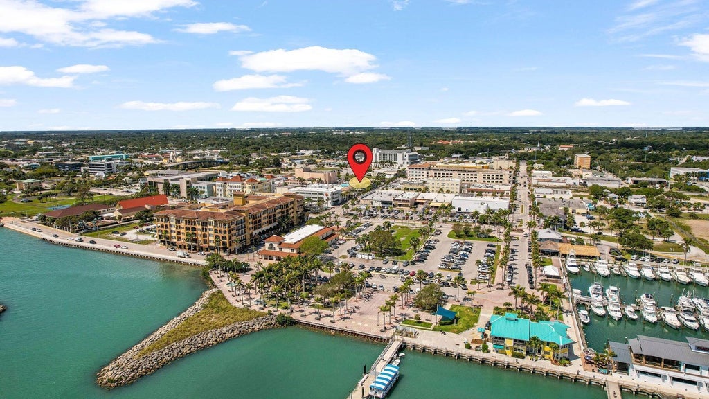 Photo of 211 Orange Avenue, Fort Pierce, FL 34950 (MLS # B26071691)