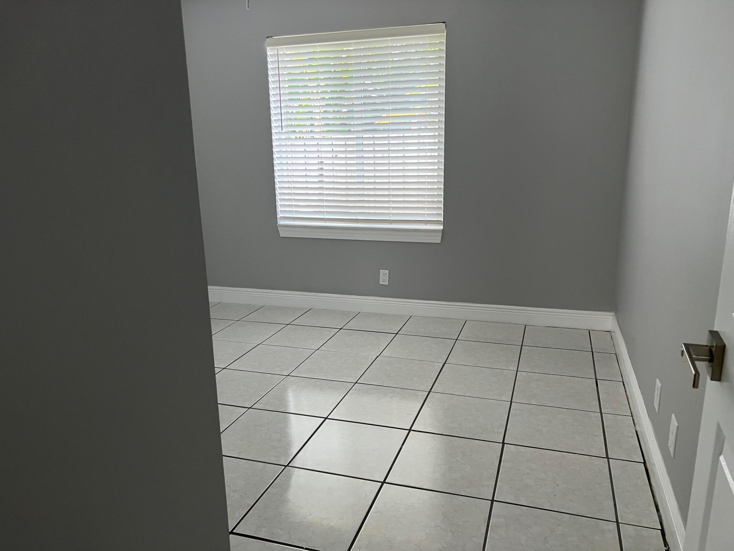 GREENVIEW SHORES - Residential Lease