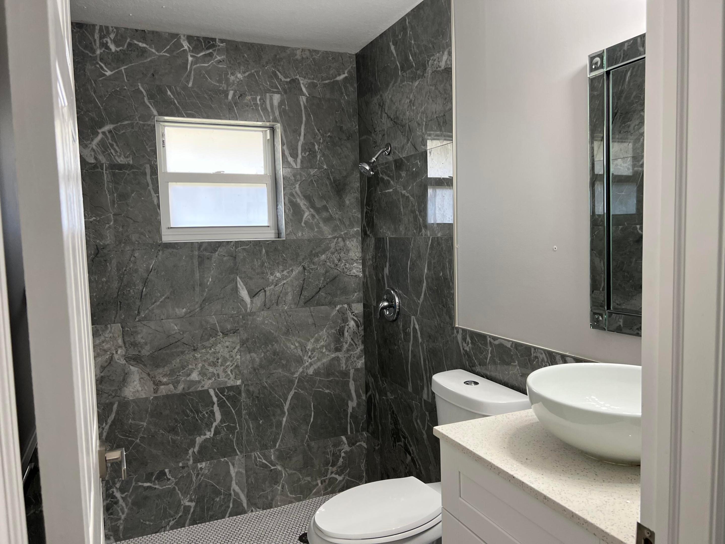 GREENVIEW SHORES - Residential Lease