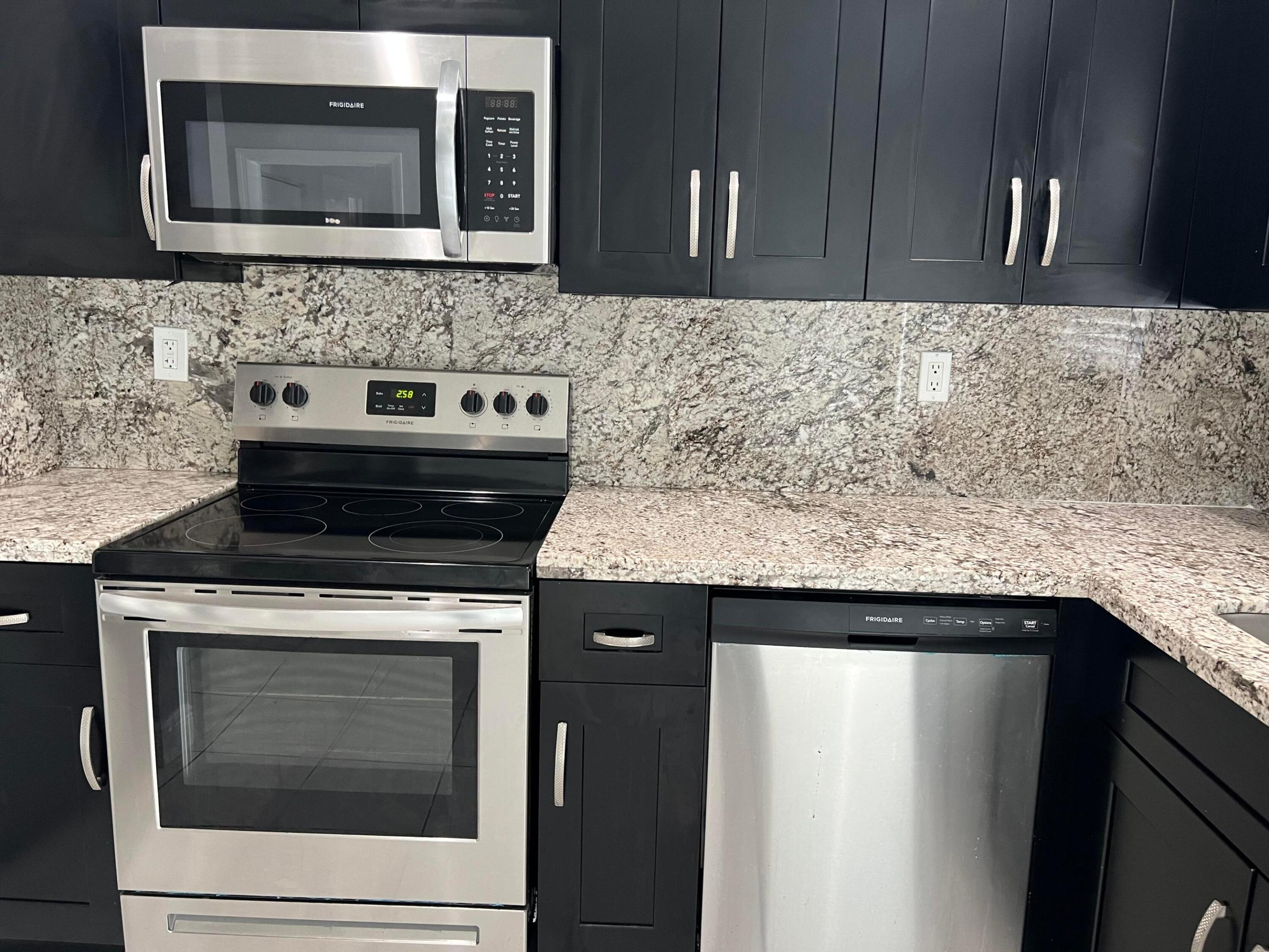 GREENVIEW SHORES - Residential Lease