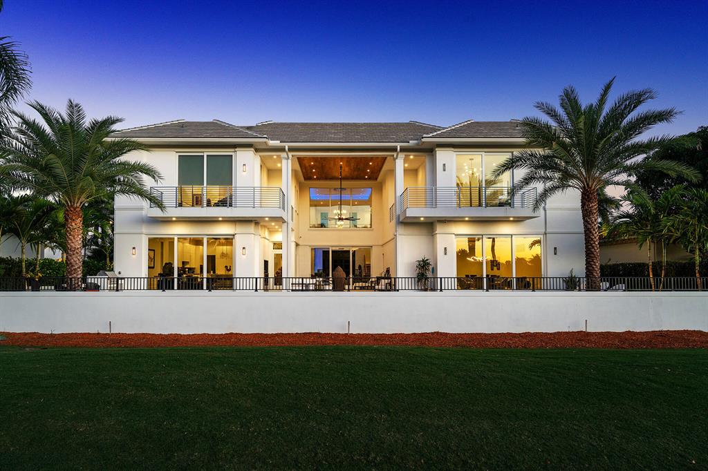 ROYAL PALM YACHT & COUNTRY CLUB - Residential