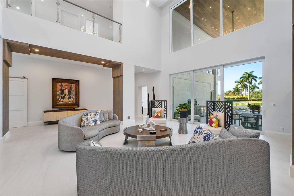 ROYAL PALM YACHT & COUNTRY CLUB - Residential