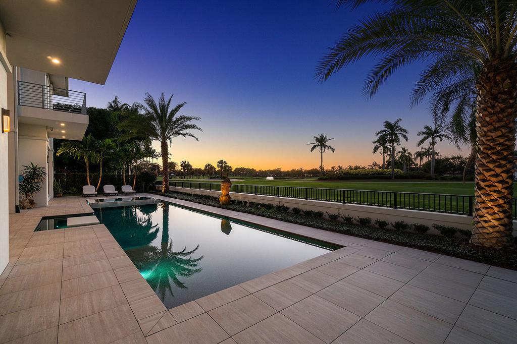 ROYAL PALM YACHT & COUNTRY CLUB - Residential