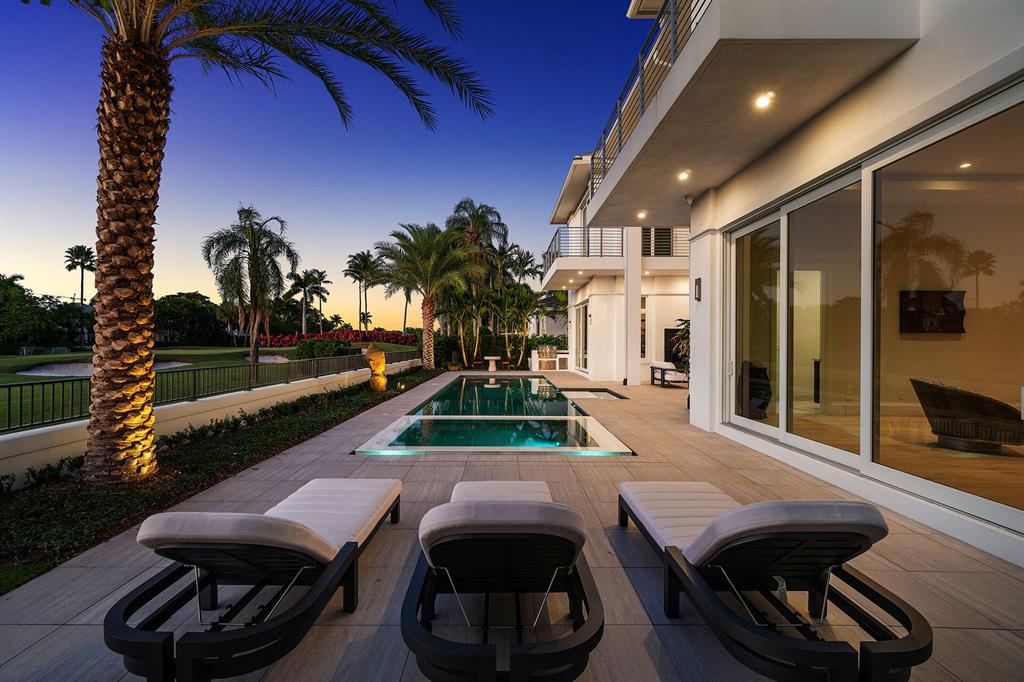 ROYAL PALM YACHT & COUNTRY CLUB - Residential