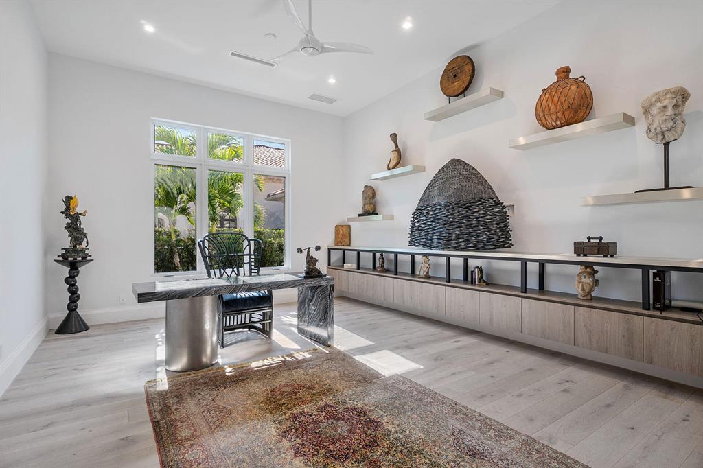 ROYAL PALM YACHT & COUNTRY CLUB - Residential