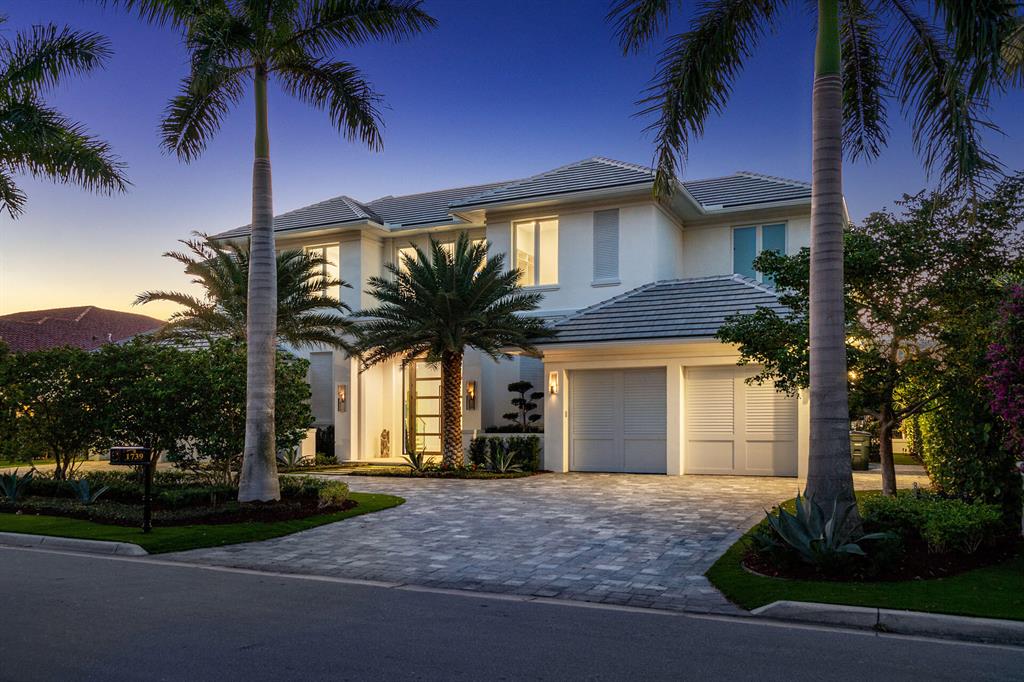 ROYAL PALM YACHT & COUNTRY CLUB - Residential